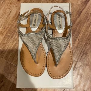 Steve Madden Diamond Pyramid Sandals